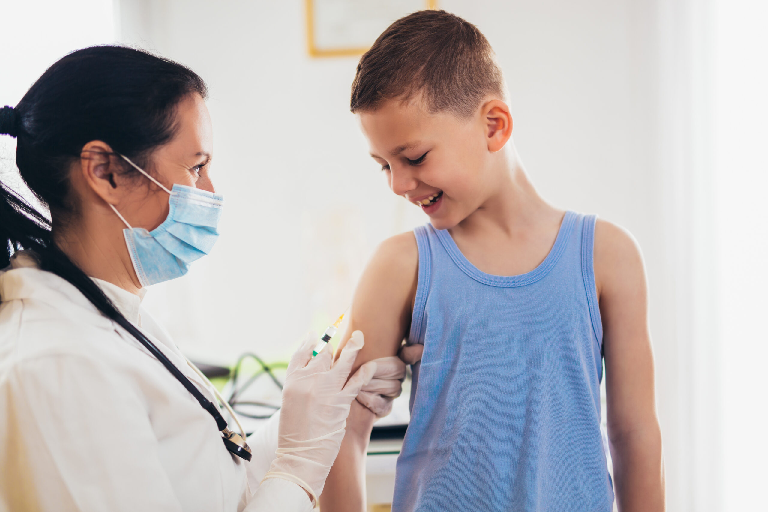 החל מהיום במכבי שירותי בריאות בקרית שמונה: חיסונים נגד נגיף הקורונה לגילאי 12-16