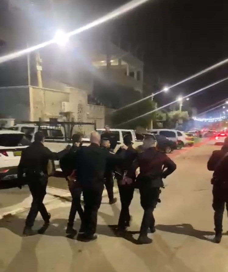 משטרת ישראל הגישה הצהרת תובע נגד שני חשודים מטובא זנגרייה בגין ירי וזריקת רימון בכניסה לכפר שעב