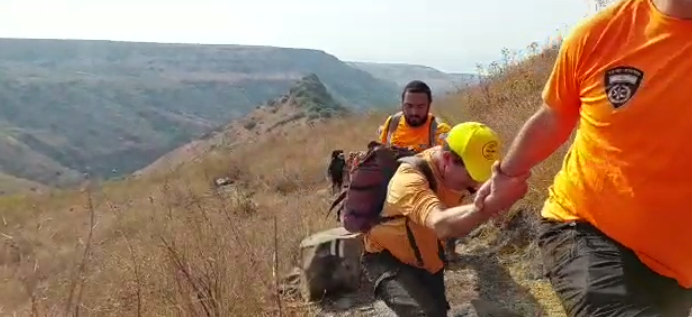 יחידת חילוץ גולן חילצו מדריכת טיולים בת 70 שנחבלה ברגלה בשמורת גמלא
