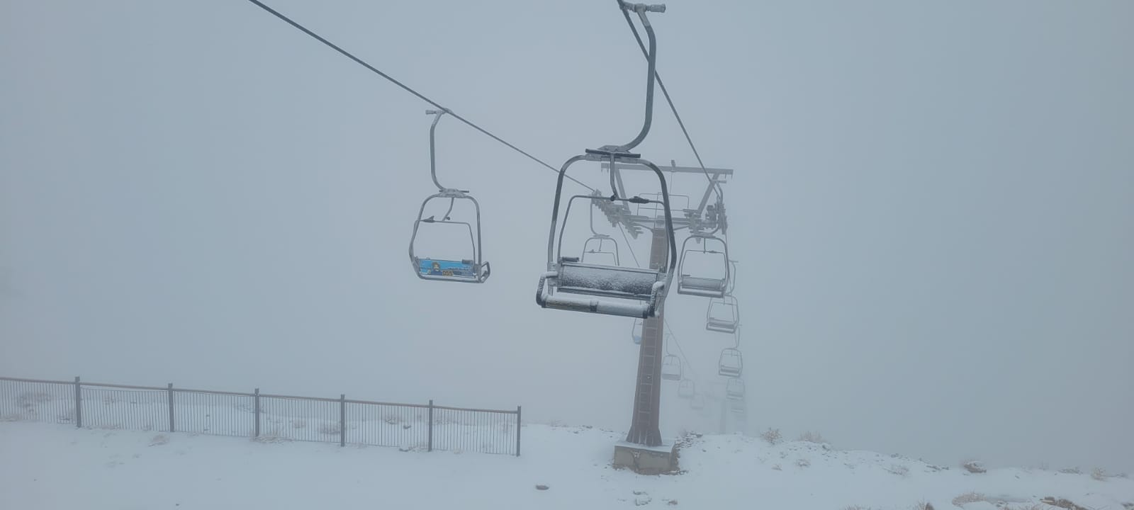 אתר החרמון נפתח למבקרים: שלג במפלס העליון