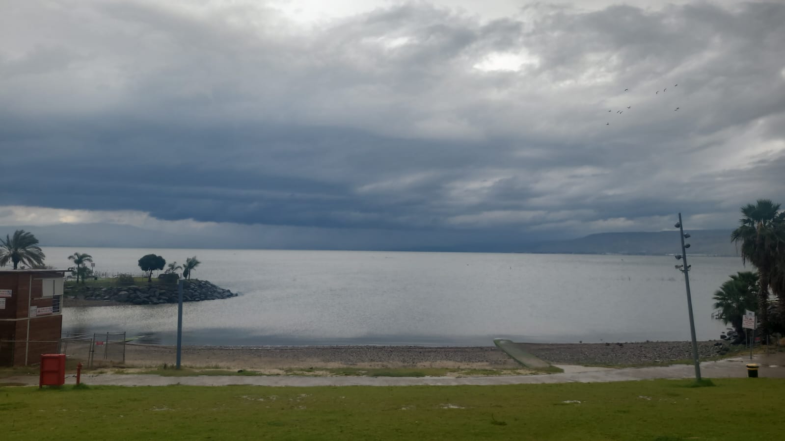 איגוד ערים כינרת: חניוני חופי האיגוד סגורים עקב הסערה הציבור מתבקש שלא להגיע לחופים מסכנת בטיחות